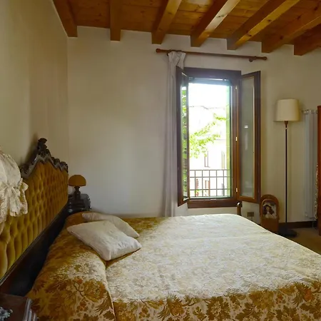 Airy & Panoramic With Terrace, 2 Minutes From The Sea البندقية-ليدو