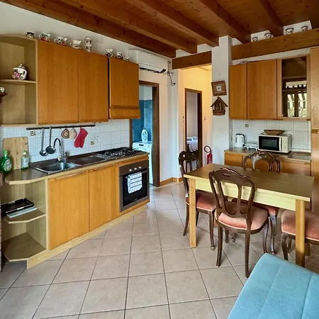 Airy & Panoramic With Terrace, 2 Minutes From The Sea شقة البندقية-ليدو