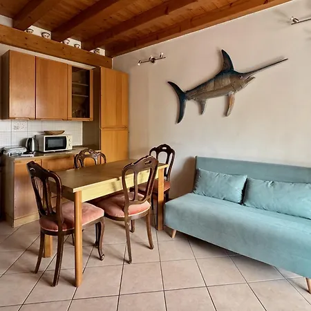 Airy & Panoramic With Terrace, 2 Minutes From The Sea شقة